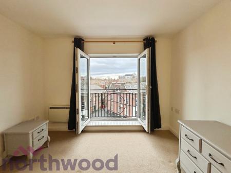 2 bedroom Flat to let in Palmyra Square North, Warrington, WA1