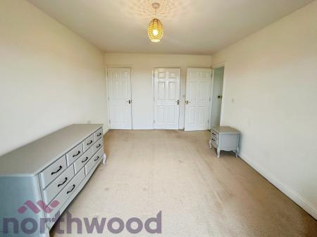 2 bedroom Flat to let in Palmyra Square North, Warrington, WA1