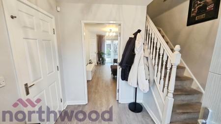 4 bedroom Semi-detached house for sale in Stainbridge Close, Warrington, Great Sankey, WA5