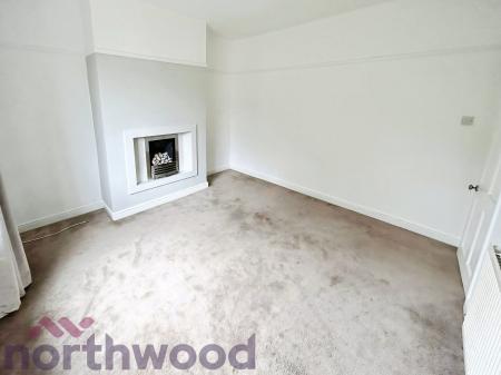 3 bedroom Semi-detached house to let in East Avenue, Stockton Heath, Warrington, WA4