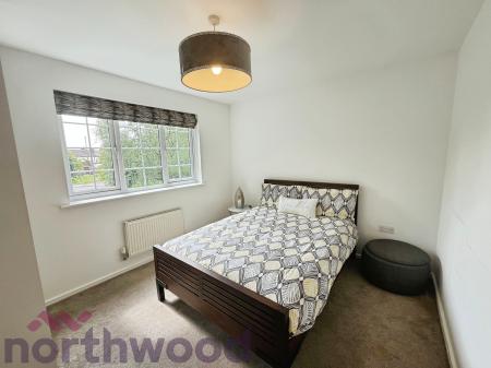 1 bedroom House share to let in Firth Boulevard, Warrington, WA2
