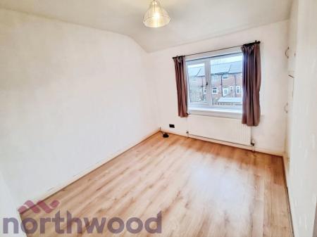 2 bedroom Semi-detached house for sale in Molyneux Road, Warrington, WA5