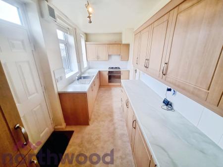 2 bedroom Semi-detached house for sale in Molyneux Road, Warrington, WA5