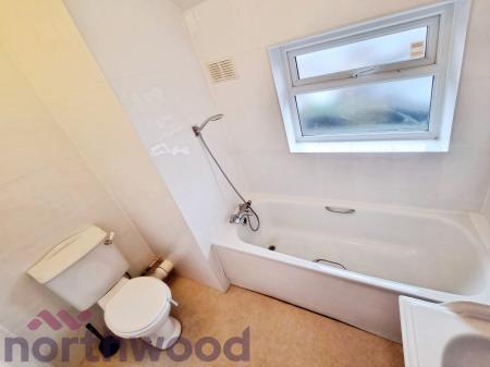 2 bedroom Semi-detached house for sale in Molyneux Road, Warrington, WA5