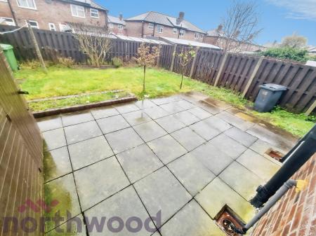 2 bedroom Semi-detached house for sale in Molyneux Road, Warrington, WA5