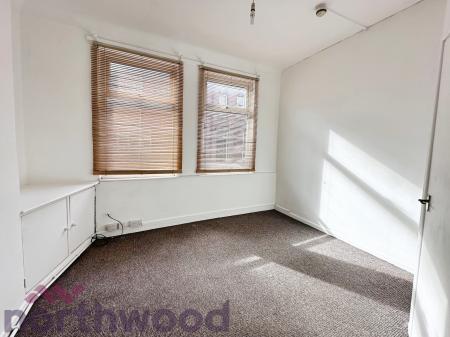 4 bedroom Terraced House for sale in Hanover Street, Warrington, WA1