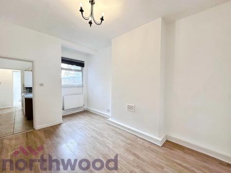 4 bedroom Terraced House for sale in Hanover Street, Warrington, WA1
