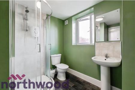 1 bedroom House share to let in 1 Wynne Road, St Helens, WA10