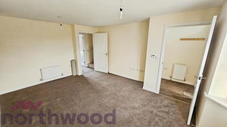 3 bedroom Mews house to let in Cedar Gardens, Newton-le-Willows, WA12