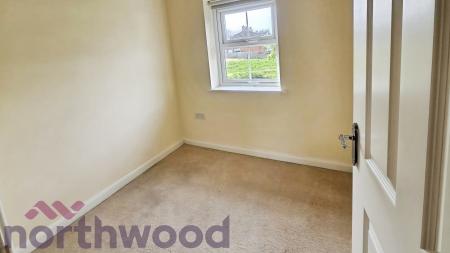 3 bedroom Mews house to let in Cedar Gardens, Newton-le-Willows, WA12
