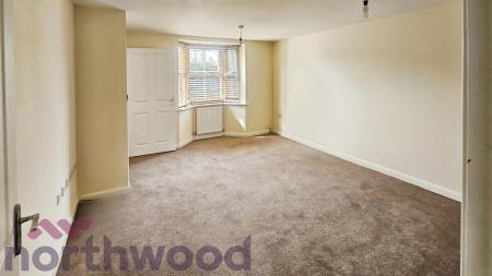 3 bedroom Mews house to let in Cedar Gardens, Newton-le-Willows, WA12