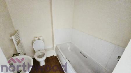 3 bedroom Mews house to let in Cedar Gardens, Newton-le-Willows, WA12