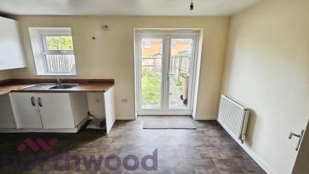 3 bedroom Mews house to let in Cedar Gardens, Newton-le-Willows, WA12