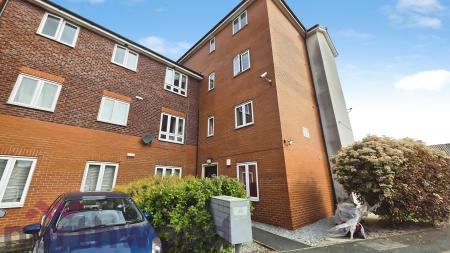 2 bedroom Flat to let in Orchard Street, Warrington, WA1
