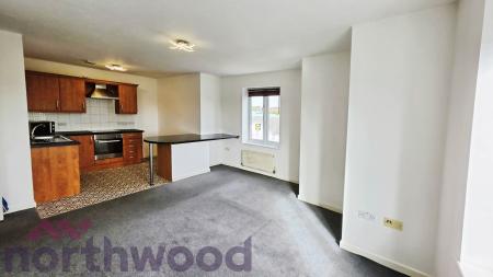 2 bedroom Flat to let in Orchard Street, Warrington, WA1