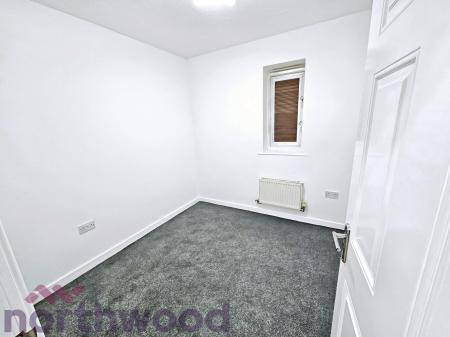 2 bedroom Flat to let in Orchard Street, Warrington, WA1
