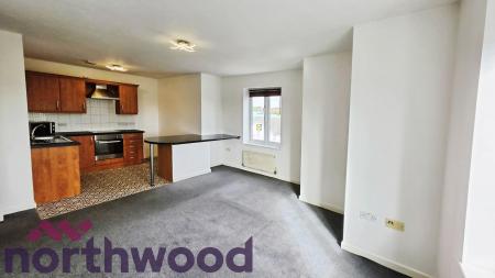 2 bedroom Flat to let in Orchard Street, Warrington, WA1