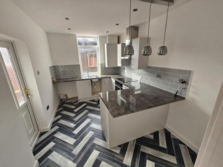 3 bedroom Terraced House to let in Fletcher Street, Warrington, WA4