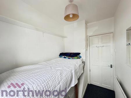 3 bedroom Terraced House for sale in Vale Avenue, Warrington, WA2