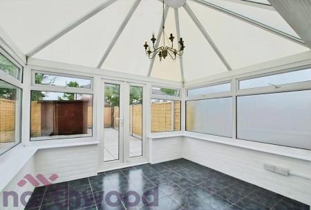 3 bedroom Terraced House for sale in Vale Avenue, Warrington, WA2