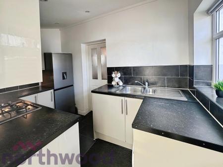 3 bedroom Terraced House for sale in Vale Avenue, Warrington, WA2