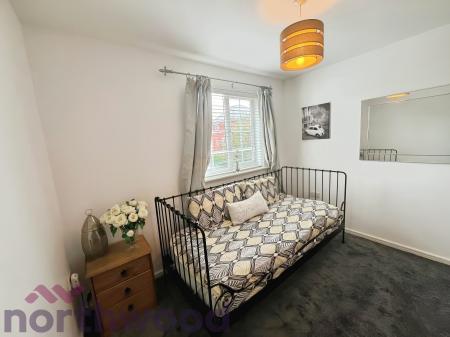 5 bedroom House share to let in Firth Boulevard, Warrington, WA2