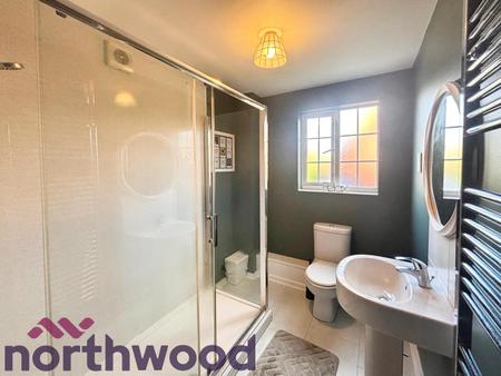5 bedroom House share to let in Firth Boulevard, Warrington, WA2