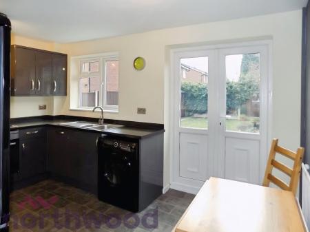 2 bedroom Semi-detached house to let in Ellesworth Close, Old Hall, Warrington, WA5