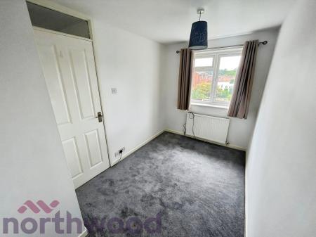 2 bedroom Semi-detached house to let in Ellesworth Close, Old Hall, Warrington, WA5