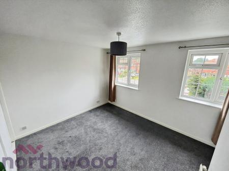 2 bedroom Semi-detached house to let in Ellesworth Close, Old Hall, Warrington, WA5