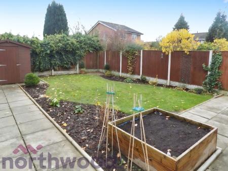 2 bedroom Semi-detached house to let in Ellesworth Close, Old Hall, Warrington, WA5