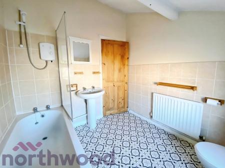 2 bedroom Terraced House to let in Orford Lane, Warrington, WA2