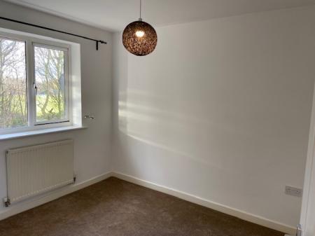 3 bedroom Semi-detached house to let in Alconbury Close, Great Sankey, Warrington, WA5