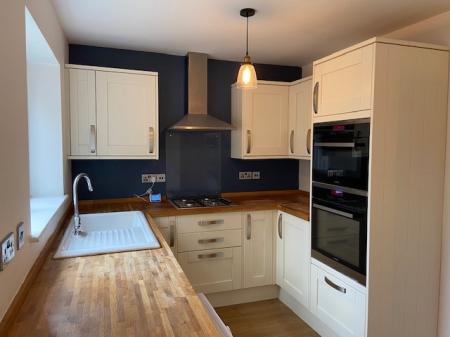 3 bedroom Semi-detached house to let in Alconbury Close, Great Sankey, Warrington, WA5