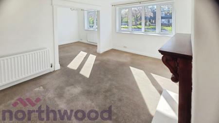 3 bedroom Bungalow to let in Gainsborough Road, Warrington, WA4