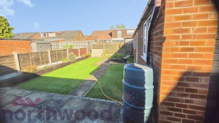 3 bedroom Bungalow to let in Gainsborough Road, Warrington, WA4