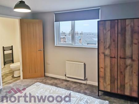 1 bedroom House share to let in Folly Lane, Warrington, WA5