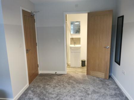 1 bedroom House share to let in Folly Lane, Warrington, WA5