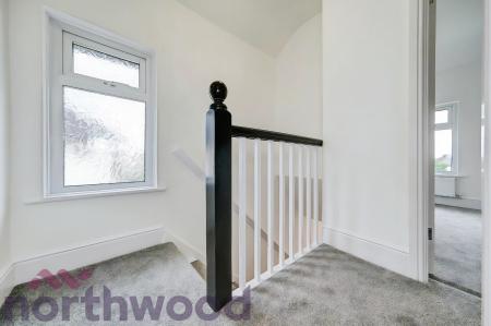 3 bedroom Semi-detached house to let in Kings Road, Warrington, Golborne, WA3