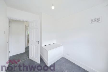 3 bedroom Semi-detached house to let in Kings Road, Warrington, Golborne, WA3
