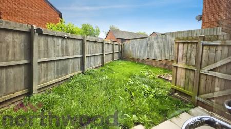 3 bedroom Semi-detached house to let in Castlefields Avenue East, Runcorn, Castlefields, WA7