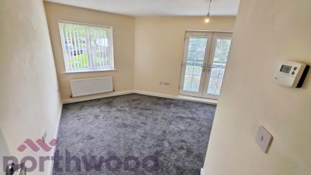 3 bedroom Semi-detached house to let in Castlefields Avenue East, Runcorn, Castlefields, WA7