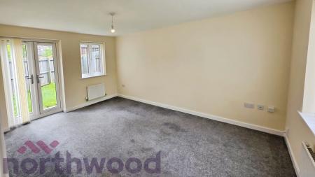 3 bedroom Semi-detached house to let in Castlefields Avenue East, Runcorn, Castlefields, WA7