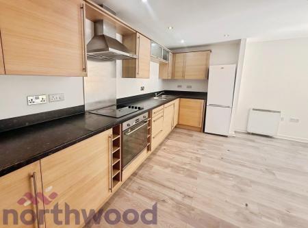 2 bedroom Flat to let in Central Way, Warrington, WA2