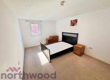 2 bedroom Flat to let in Central Way, Warrington, WA2