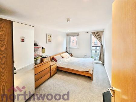 2 bedroom Flat to let in Central Way, Warrington, WA2
