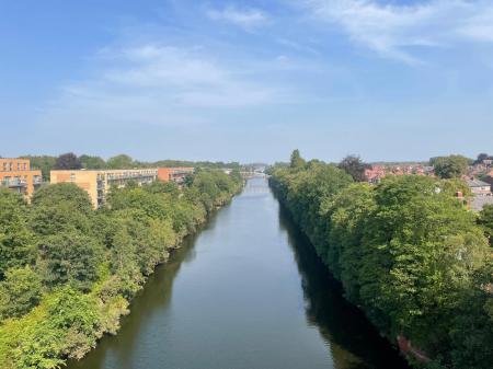 1 bedroom Flat to let in Cantilever Gardens, Warrington, WA4