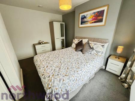 1 bedroom House share to let in Highfield Avenue, Great Sankey, Warrington, WA5
