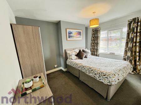 1 bedroom House share to let in Highfield Avenue, Great Sankey, Warrington, WA5