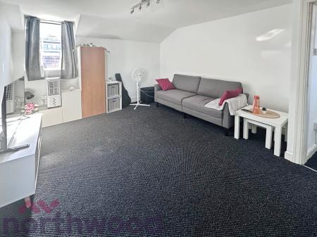 1 bedroom Flat to let in Sankey Street, Warrington, WA1